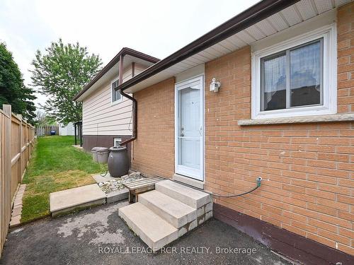 52 Cannon Crt, Orangeville, ON - Outdoor With Exterior