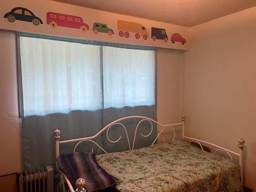 604 2Nd Avenue, Kimberley, BC - Indoor Photo Showing Bedroom