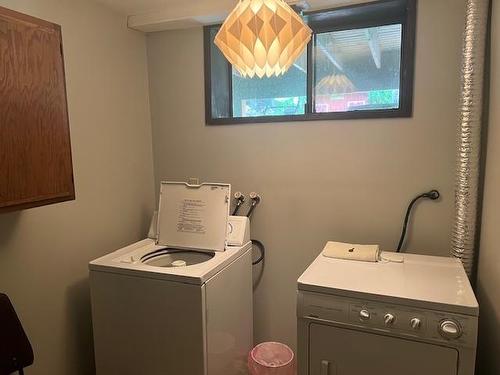 604 2Nd Avenue, Kimberley, BC - Indoor Photo Showing Laundry Room