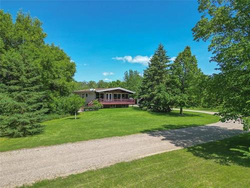 106083 Hwy 1W Road, Brandon, MB - Outdoor