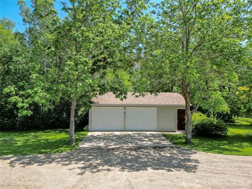 106083 Hwy 1W Road, Brandon, MB - Outdoor