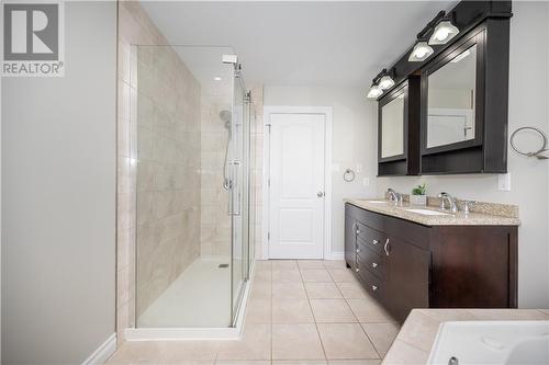 63 Noble Crescent, Petawawa, ON - Indoor Photo Showing Bathroom