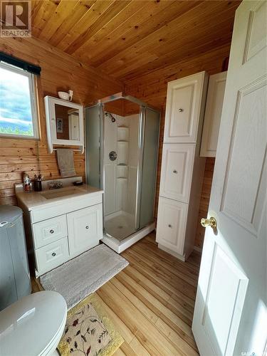 1 George Avenue, Clemenceau, SK - Indoor Photo Showing Bathroom