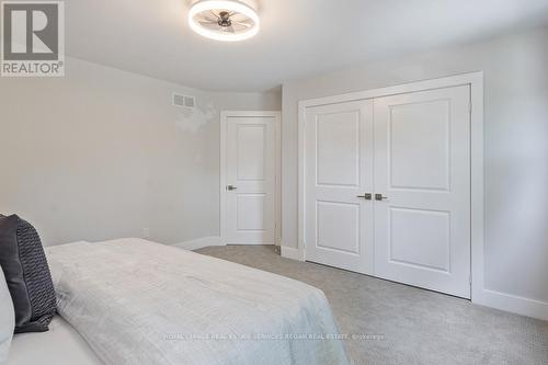 841 Sweetwater Crescent, Mississauga, ON - Indoor Photo Showing Bedroom