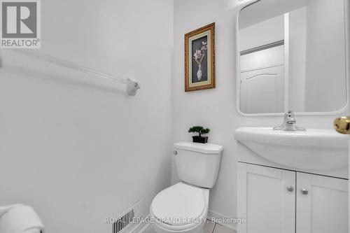 37 Fiddleneck Crescent, Brampton, ON - Indoor Photo Showing Bathroom
