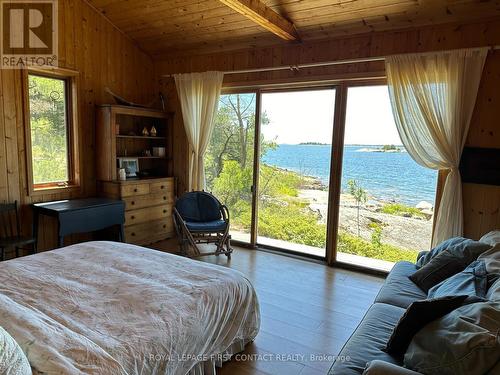 1 C393 Island, The Archipelago, ON - Indoor Photo Showing Bedroom