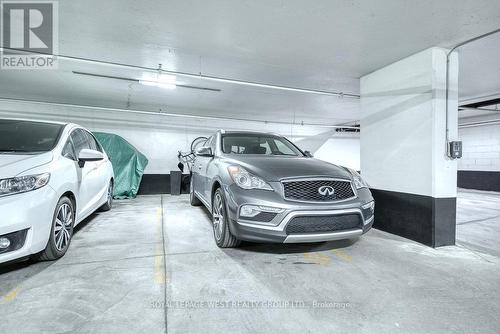 413 - 138 Princess Street, Toronto, ON - Indoor Photo Showing Garage