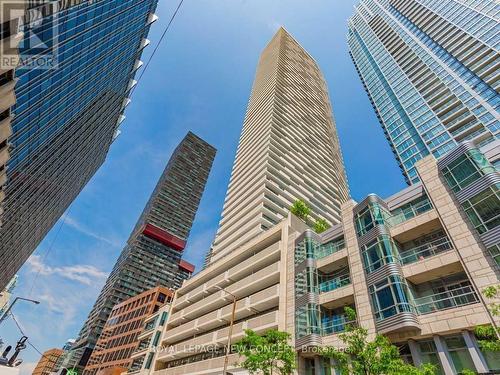 1002 - 2221 Yonge Street, Toronto, ON - Outdoor With Balcony With Facade