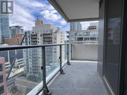 1002 - 2221 Yonge Street, Toronto, ON - Outdoor With Balcony With Exterior