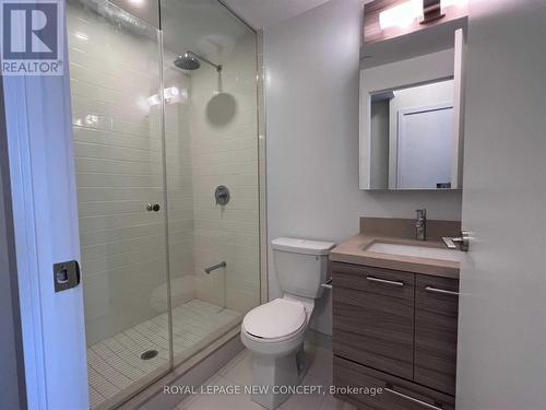 1002 - 2221 Yonge Street, Toronto, ON - Indoor Photo Showing Bathroom