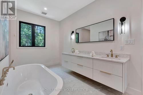 18 Mcdougall Road, Waterloo, ON - Indoor Photo Showing Bathroom