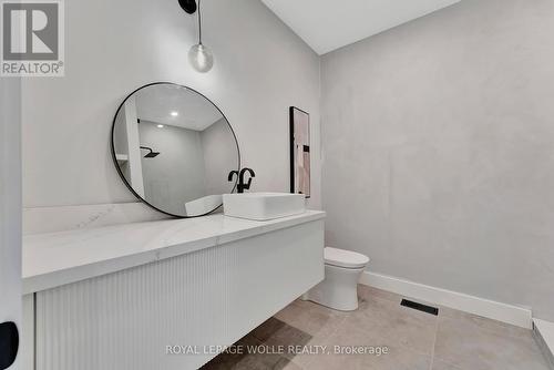 18 Mcdougall Road, Waterloo, ON - Indoor Photo Showing Bathroom