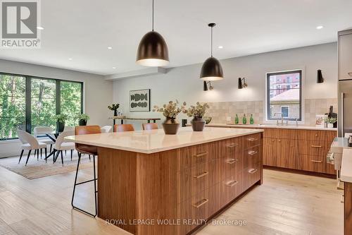 18 Mcdougall Road, Waterloo, ON - Indoor Photo Showing Kitchen With Upgraded Kitchen