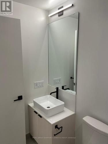 309 - 1285 Dupont Street, Toronto, ON - Indoor Photo Showing Bathroom