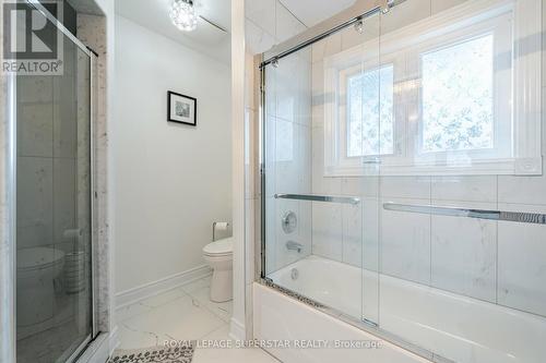 11 Sailwind Road, Brampton, ON - Indoor Photo Showing Bathroom