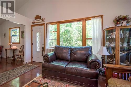 97 Olinville Road, Central Greenwich, NB - Indoor Photo Showing Living Room