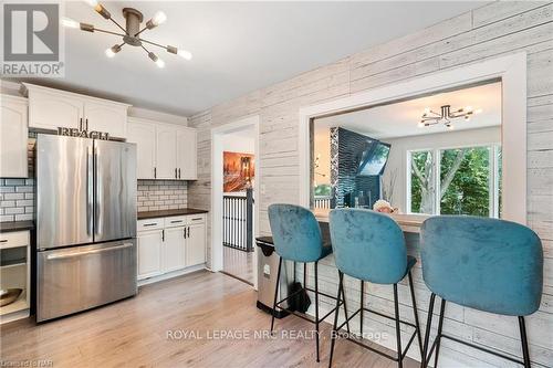 3393 Grove Avenue, Fort Erie, ON - Indoor Photo Showing Kitchen