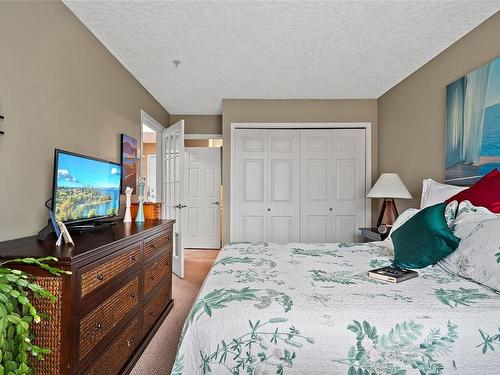 406-689 Bay St, Victoria, BC - Indoor Photo Showing Bedroom