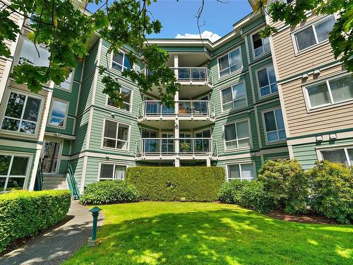 406-689 Bay St, Victoria, BC - Outdoor With Balcony
