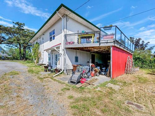 6999 West Saanich Rd, Central Saanich, BC 