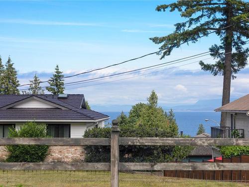 5771 Broadway Rd, Nanaimo, BC 