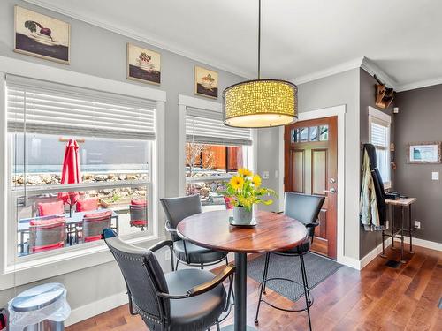 1052 Quail Drive, Kamloops, BC - Indoor Photo Showing Dining Room