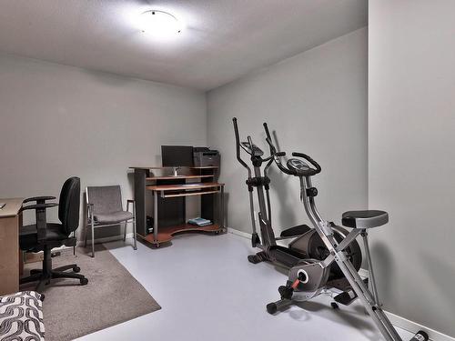 7-2171 Van Horne Drive, Kamloops, BC - Indoor Photo Showing Gym Room