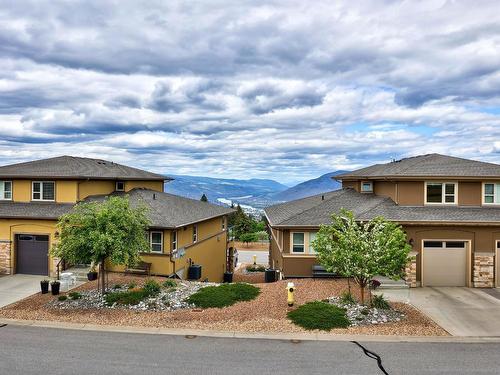 7-2171 Van Horne Drive, Kamloops, BC - Outdoor With Facade