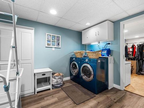 161 Waddington Drive, Kamloops, BC - Indoor Photo Showing Laundry Room