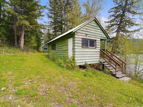 5391 Mahood Lake Road, Out Of District, BC 