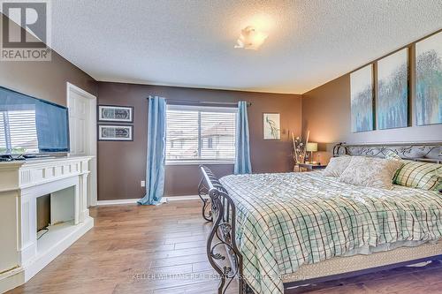 1027 Kennedy Circle, Milton, ON - Indoor Photo Showing Bedroom