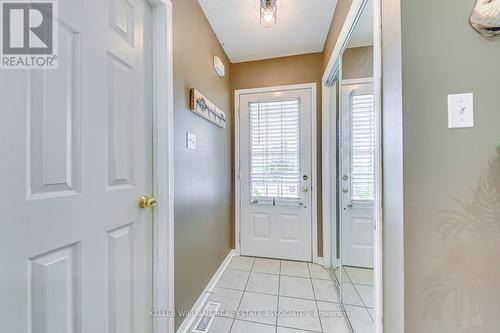 1027 Kennedy Circle, Milton, ON - Indoor Photo Showing Other Room