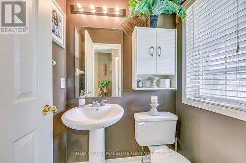 1027 Kennedy Circle, Milton, ON - Indoor Photo Showing Bathroom