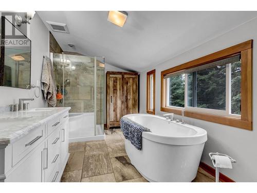 9599 Birchill Crescent, Prince George, BC - Indoor Photo Showing Bathroom