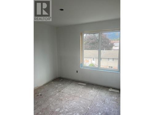 3907 26 Street Unit# 2, Vernon, BC - Indoor Photo Showing Other Room