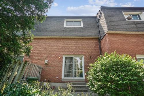 18 Rosedale Court, Stoney Creek, ON - Outdoor With Exterior