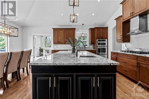 6800 Pebble Trail Way, Ottawa, ON - Indoor Photo Showing Kitchen With Upgraded Kitchen