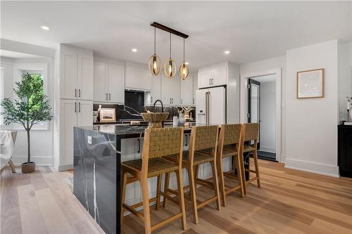 257 Freelton Road, Hamilton, ON - Indoor Photo Showing Dining Room