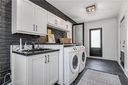 257 Freelton Road, Hamilton, ON - Indoor Photo Showing Laundry Room