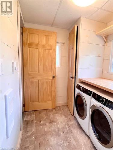 Laundry area - 498 Bruce Road 13, Saugeen Indian Reserve 29, ON - Indoor Photo Showing Laundry Room