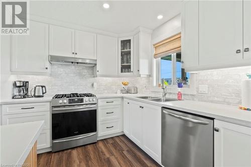 181 17Th Avenue A, Hanover, ON - Indoor Photo Showing Kitchen With Double Sink With Upgraded Kitchen