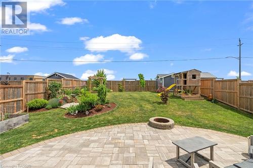 181 17Th Avenue A, Hanover, ON - Outdoor With Backyard