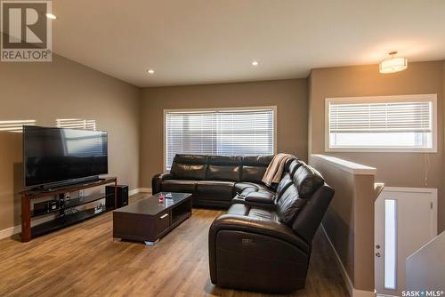 1103 Evergreen Boulevard, Saskatoon, SK - Indoor Photo Showing Living Room