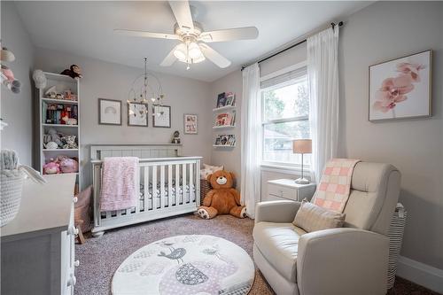 638 Waterloo Street, Burlington, ON - Indoor Photo Showing Bedroom