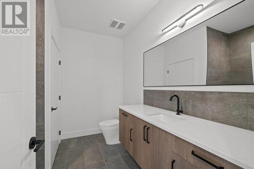 2543 Pinnacle Ridge Drive, West Kelowna, BC - Indoor Photo Showing Bathroom