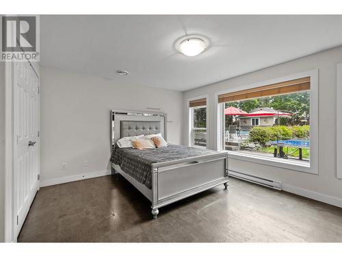 4805 Canyon Ridge Crescent, Kelowna, BC - Indoor Photo Showing Bedroom