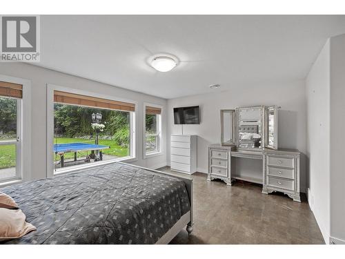 4805 Canyon Ridge Crescent, Kelowna, BC - Indoor Photo Showing Bedroom