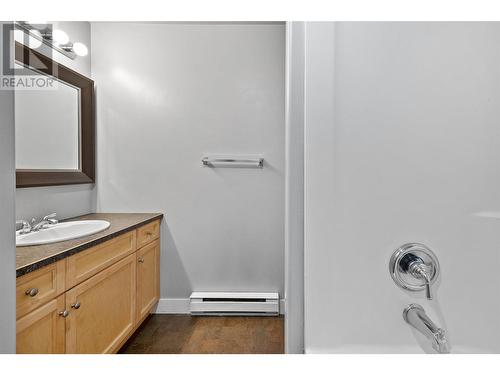 4805 Canyon Ridge Crescent, Kelowna, BC - Indoor Photo Showing Bathroom