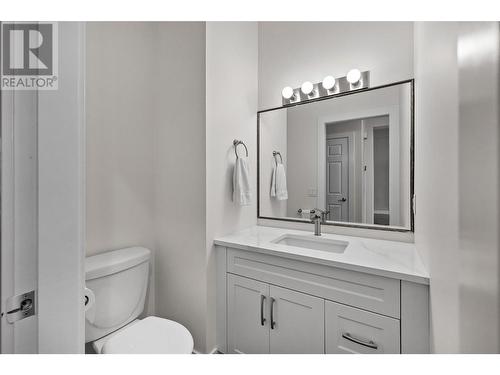 4805 Canyon Ridge Crescent, Kelowna, BC - Indoor Photo Showing Bathroom