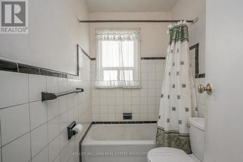 163 Maurice Drive, Oakville, ON - Indoor Photo Showing Bathroom